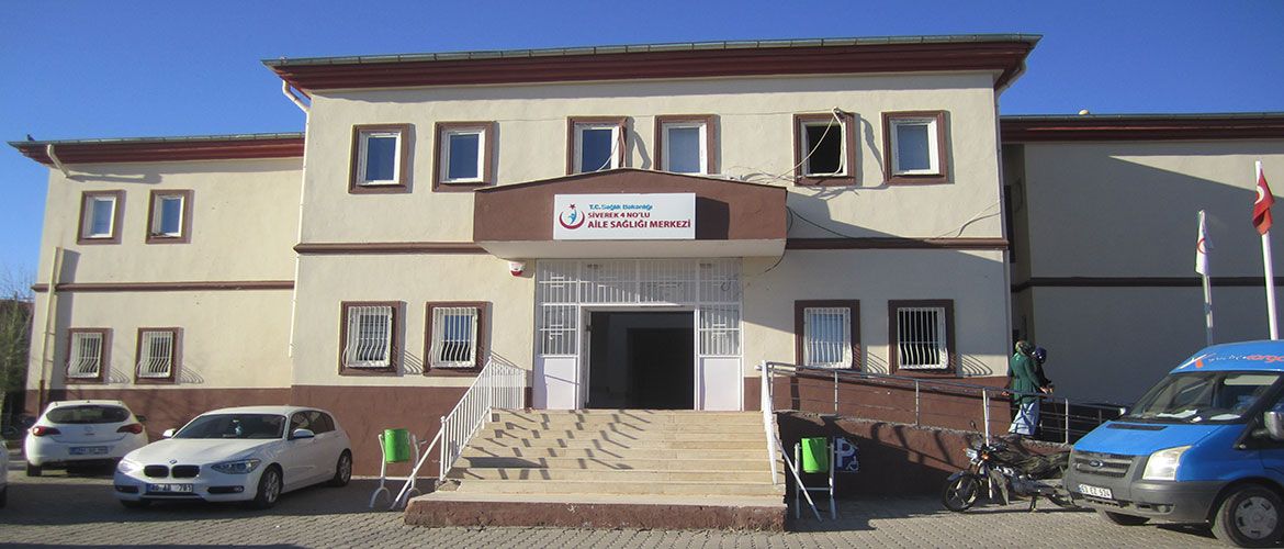Siverek 4 Numaralı Aile Sağlığı Merkezi binasının önden görünümü